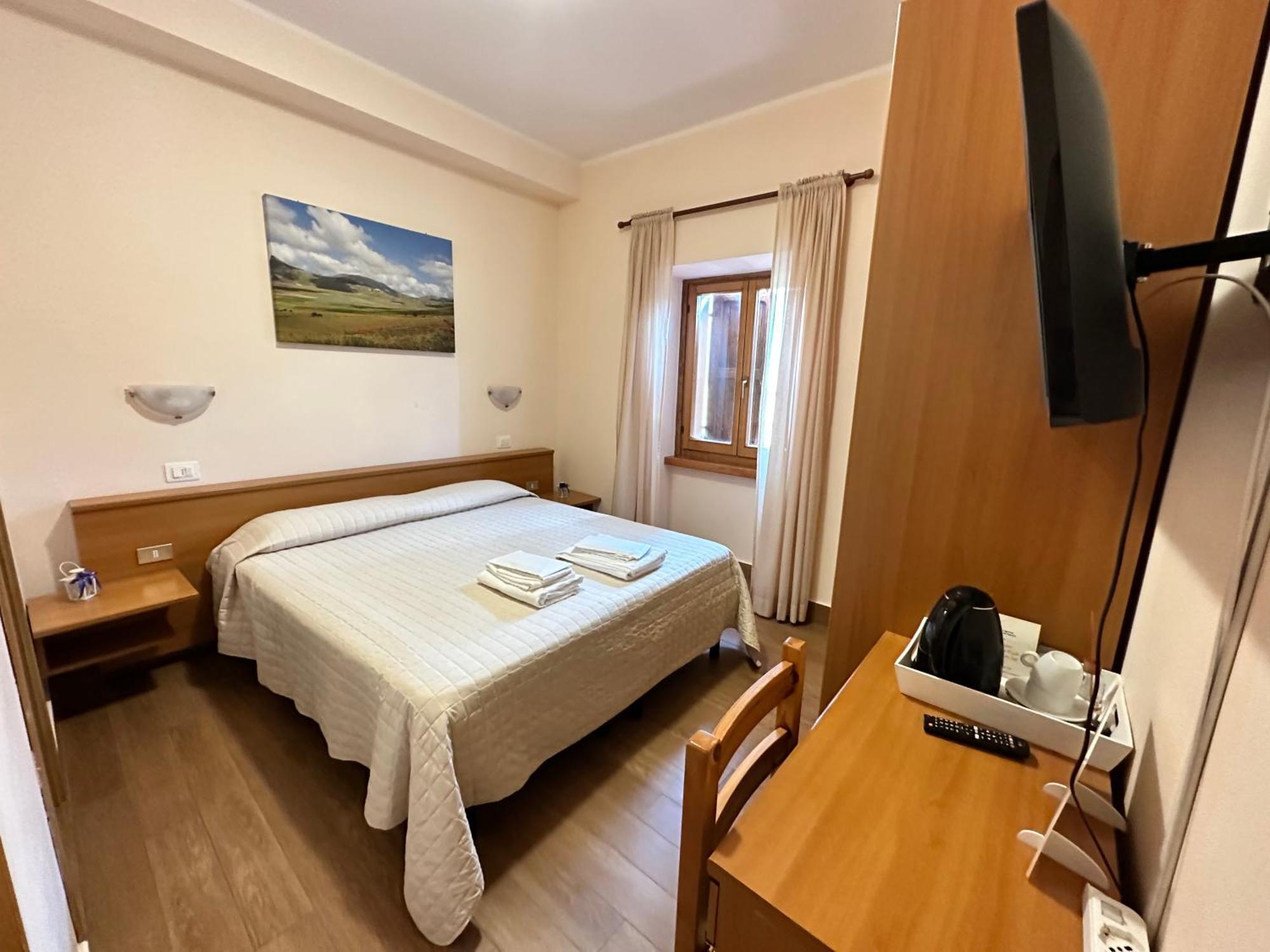 קסטלוצ'יו Villa Tardioli מראה חיצוני תמונה